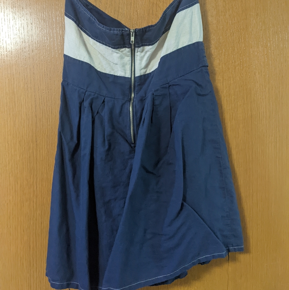 Cute strapless dress